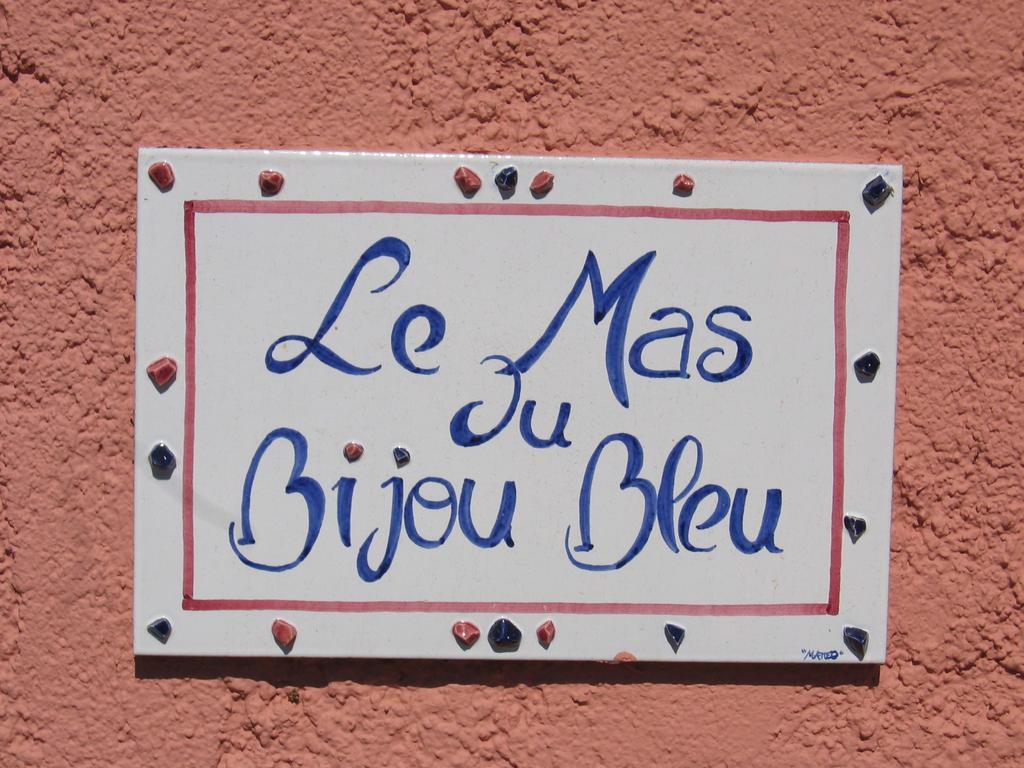 Chambres D'Hotes Le Mas Du Bijou Bleu พูเชต์-ซูราร์ช็องส์ ภายนอก รูปภาพ